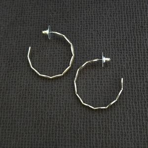 Kendra Scott "Brooke" Hoop Earrings in Lightly Brushed🖌 Gold💛